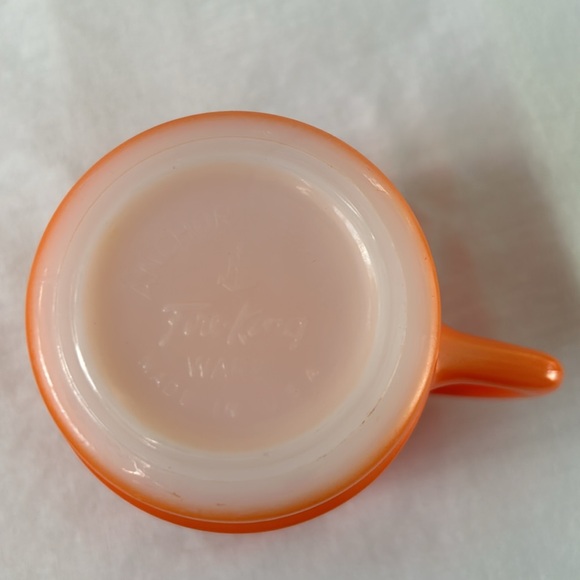 Vintage Fire King Ware mug orange - Picture 2 of 5